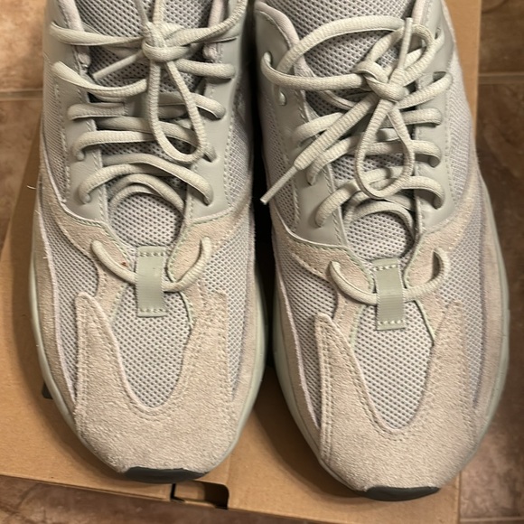 Yeezy 700 v1 SALT sz 11 - Picture 4 of 7